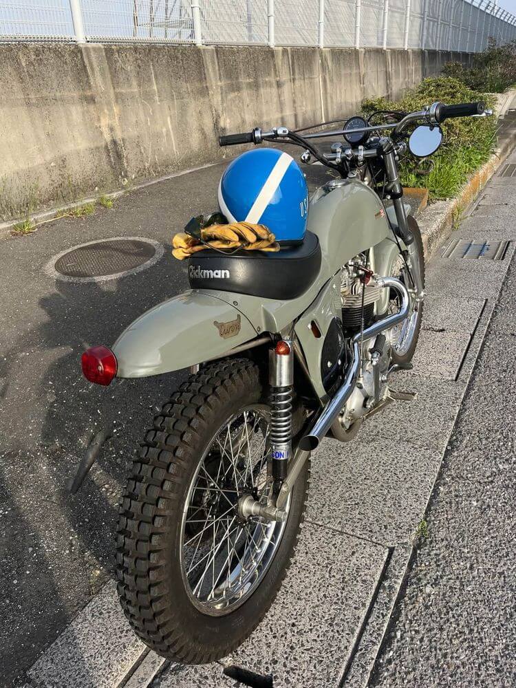 リックマントライアンフTR6